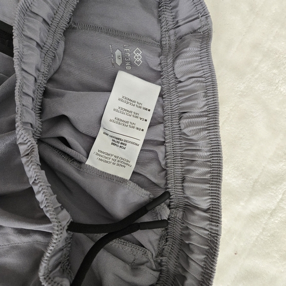 Men's Legends Shorts Gray‎ Sz M Unlined Gym Running Workout Athletic Fitness - Picture 5 of 6